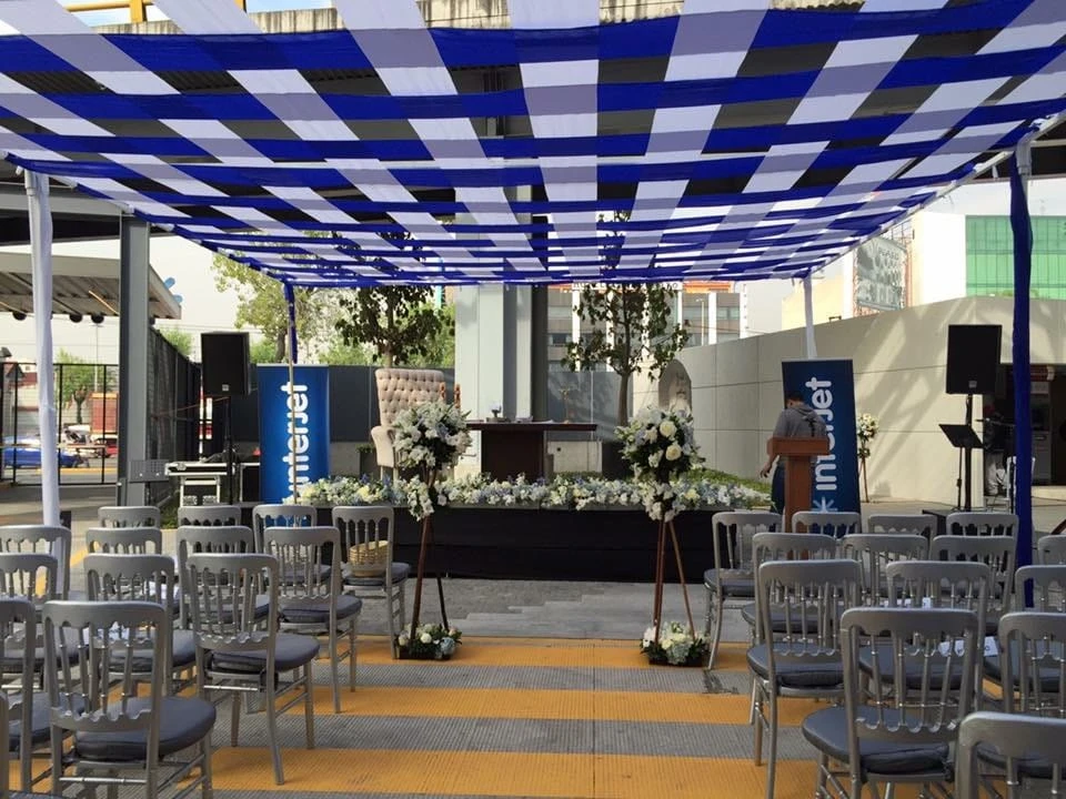 Carpa azul Carpa azul
